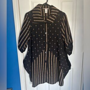 Pretty Woman Boutique Black and Tan Striped Button-Up Blouse
